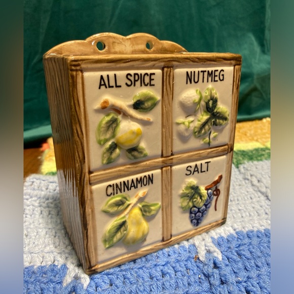 Ceramic Wall Pocket Spice Graphics Kitchen Vintage Kitschy Organizer - Picture 2 of 14